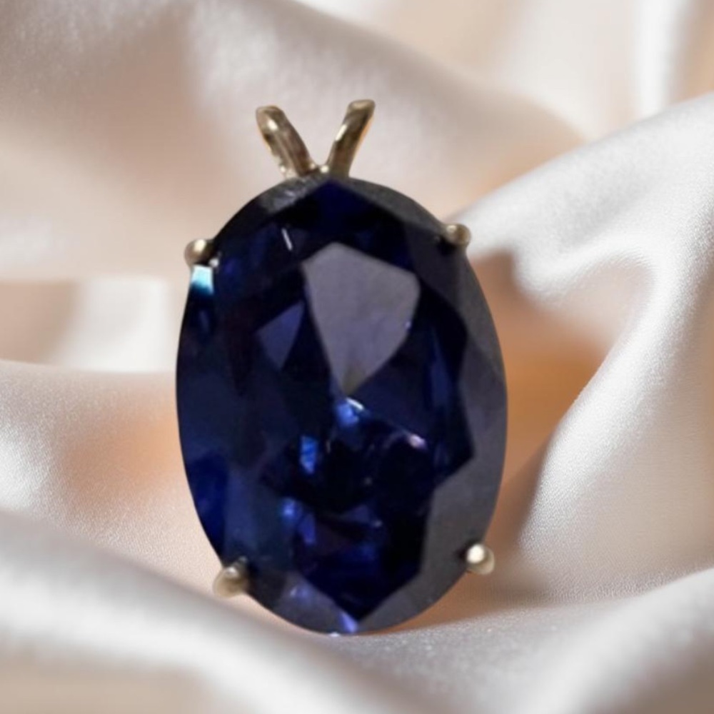 Sterling Silver 926 Deep Purple/Blue Oval Stone Pendant in Silver Setting GUC